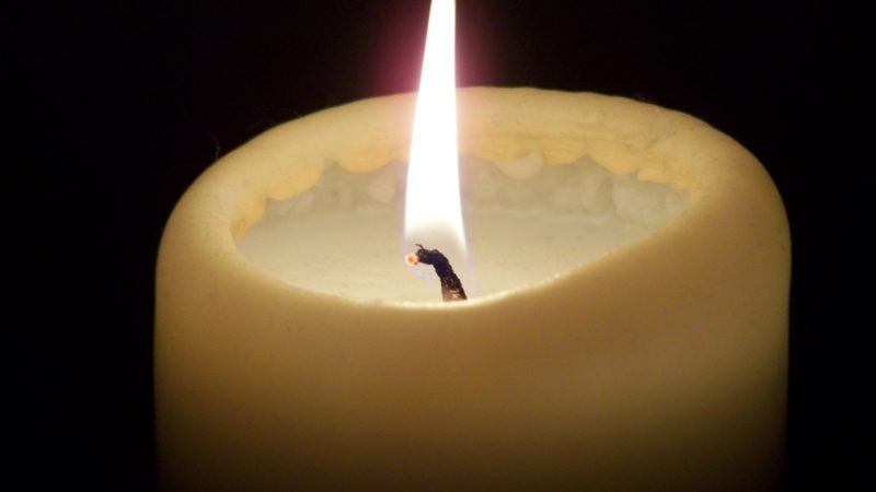 Una candela per fermare la guerra
