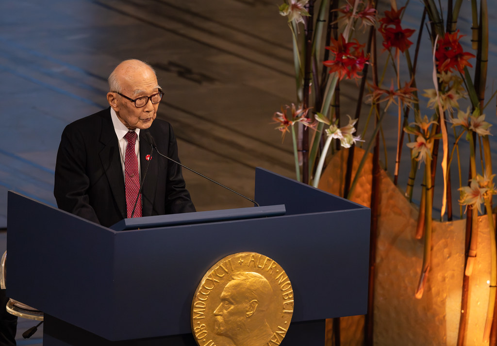 Nel ricevere il Premio Nobel per la Pace, Nihon Hindankyo chiede un’azione urgente contro le minacce nucleari